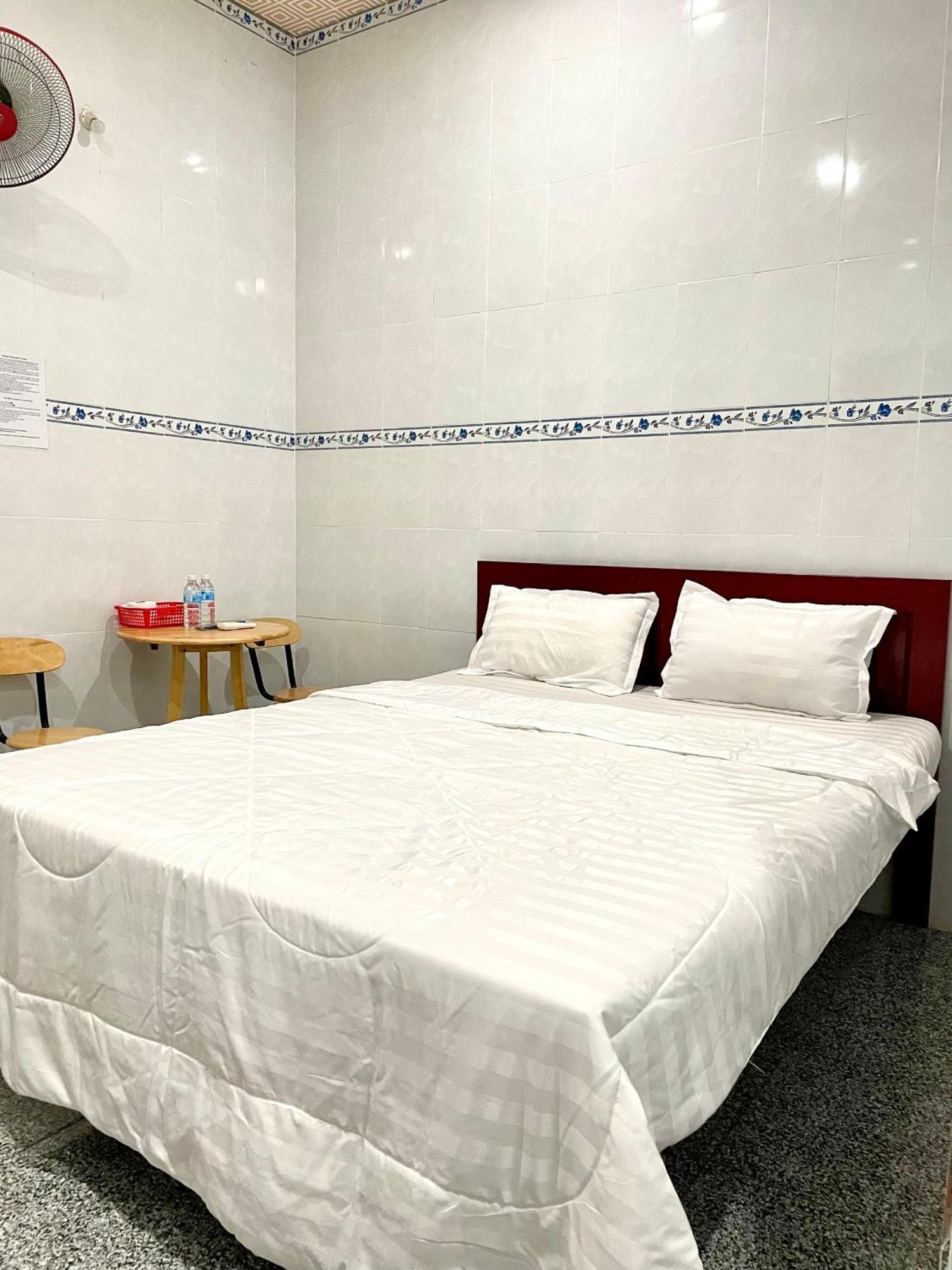 Nhà Nghỉ TáN PháT Hotel Ap Thanh Son Bagian luar foto