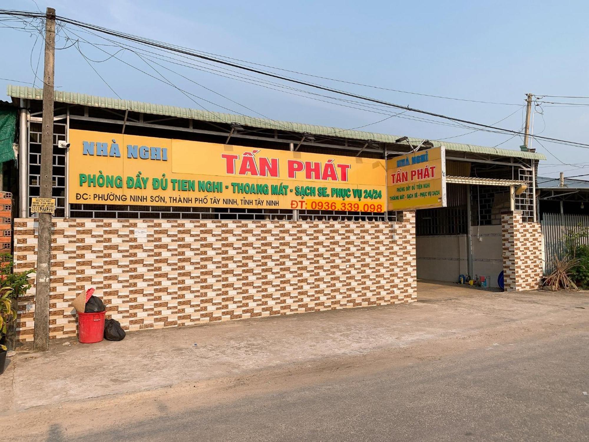 Nhà Nghỉ TáN PháT Hotel Ap Thanh Son Bagian luar foto